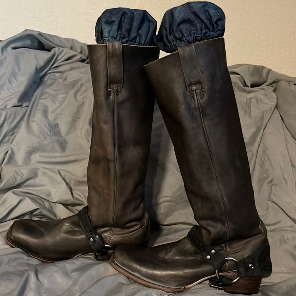 Freebird “Timber” gray boots size 12